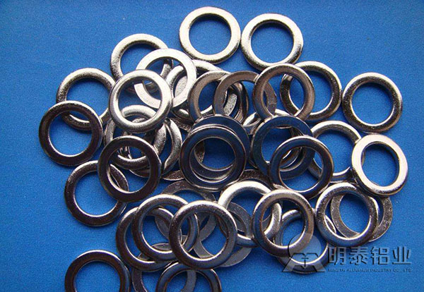 1060鋁合金制作電池蓋帽，為安全加一份保障