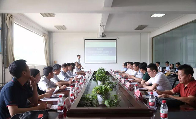 中國國際經(jīng)濟(jì)交流中心調(diào)研組一行蒞臨鄭州明泰調(diào)研“穩(wěn)就業(yè)”工作