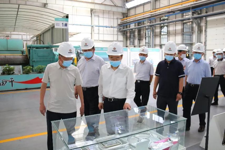 河南省人大常委會(huì)副主任喬新江一行蒞臨明晟新材調(diào)研指導(dǎo)