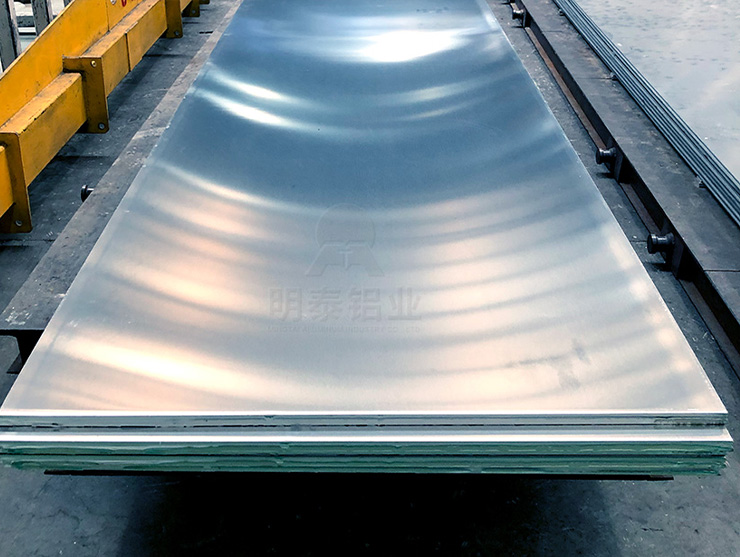 鏡面鋁板用途廣，有什么獨特的優(yōu)點嗎